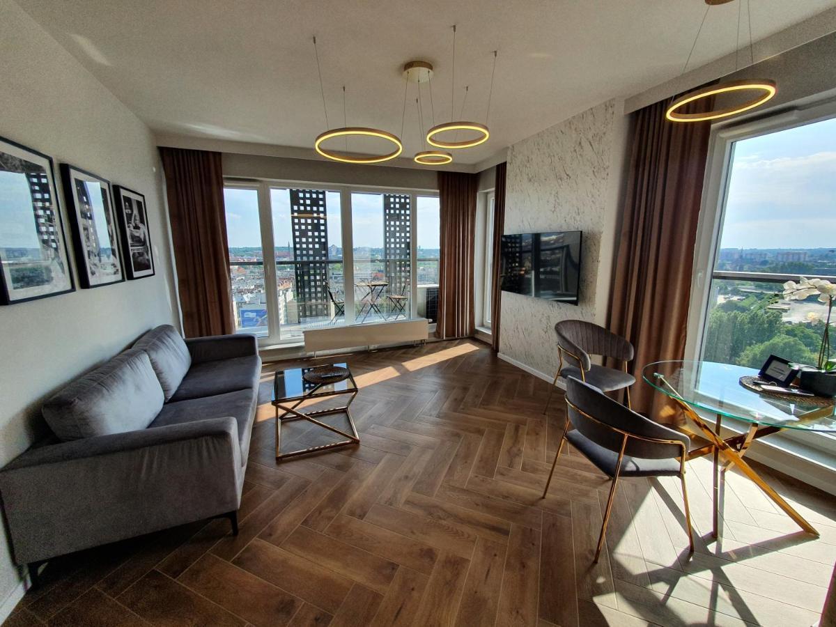 15 Pietro Sokolska 30 Towers - New - Lux - Parking - Sauna - Gym- And The View In *