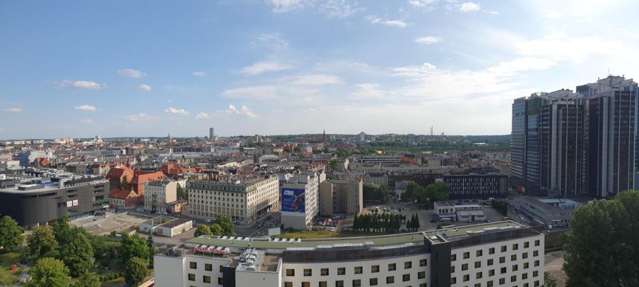 Apartmán 15 Pietro Sokolska 30 Towers - New - Lux - Parking - Sauna - Gym- And The View In